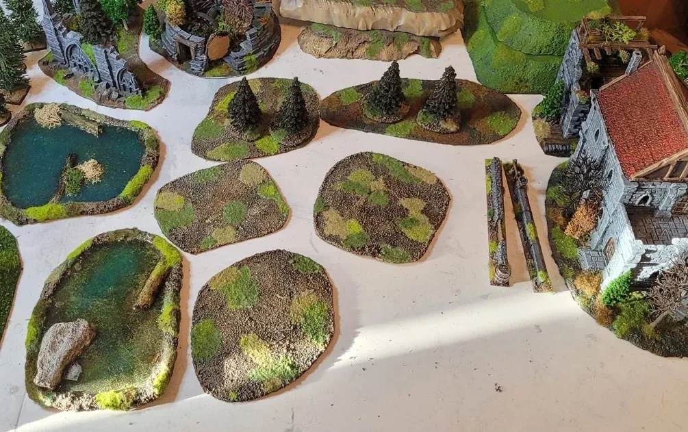 Woodland set: ponds, forests and ruins